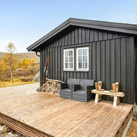 Modernized Near Slopes With Deck Views *
